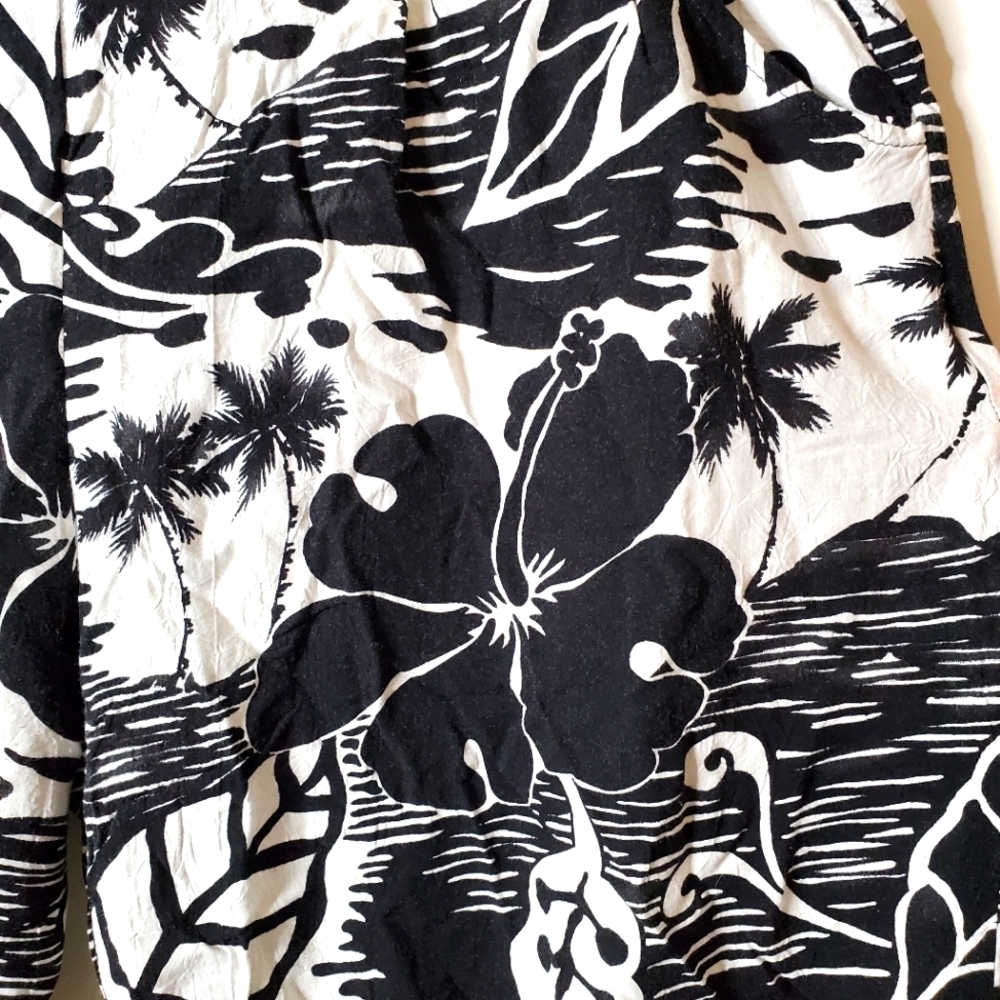 Jam's World Hawaiian Botanical Floral Island Classic Crop Pants - Picture 6 of 13